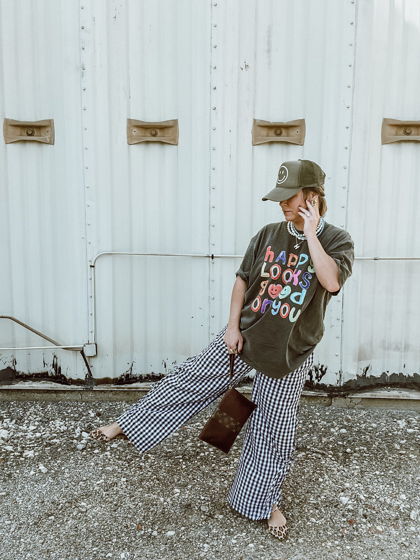 happy looks good on you tee